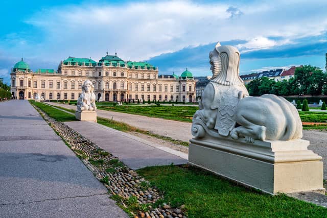 sphinx-und-oberes-belvedere