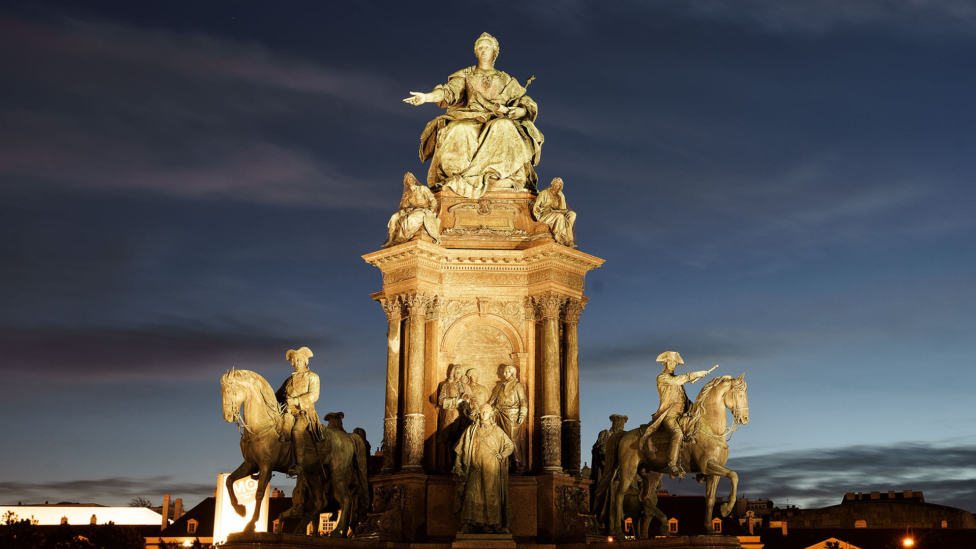 maria-theresien-denkmal