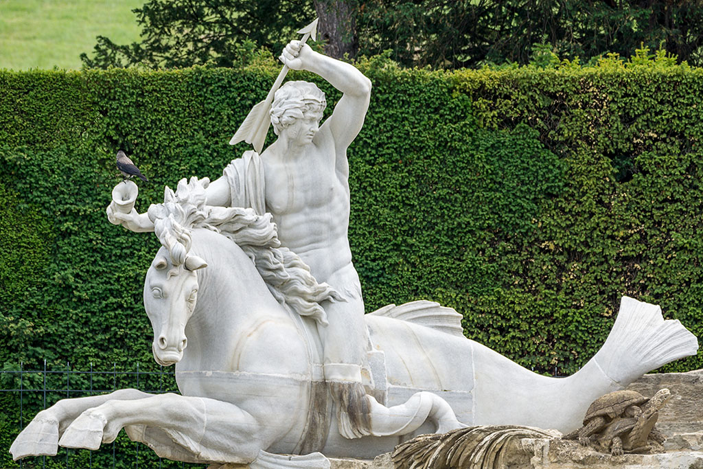 schoenbrunn-neptungbrunnen-hippocampen