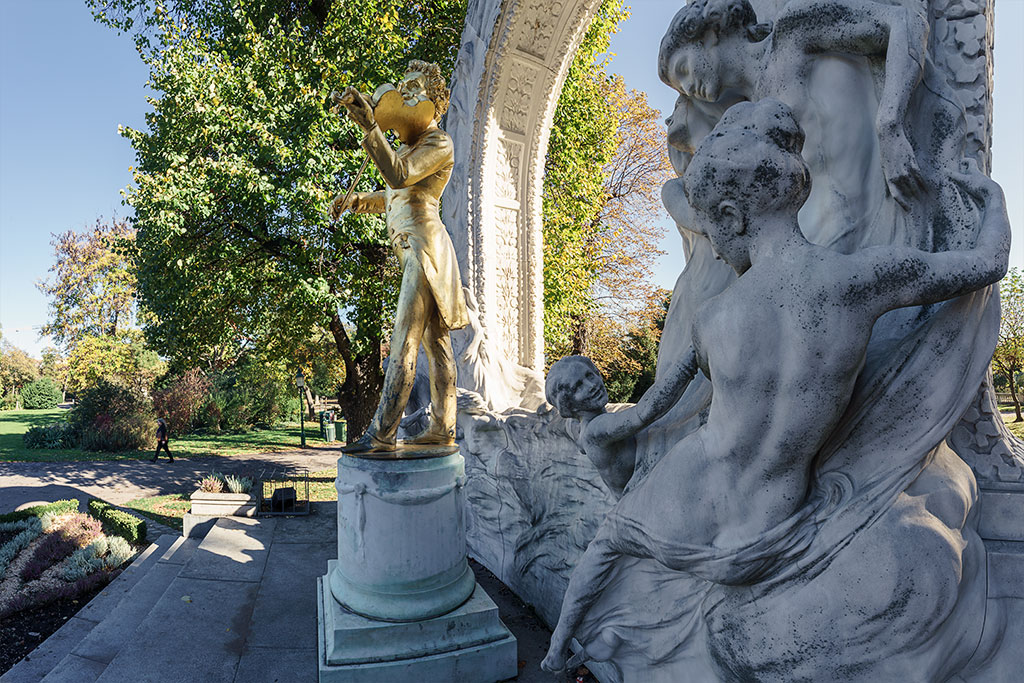 Johann Strauss Denkmal