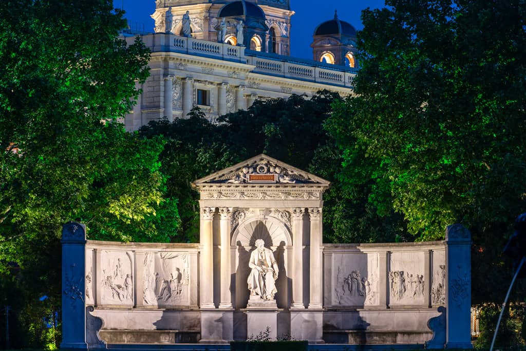 Grillparzer Denkmal