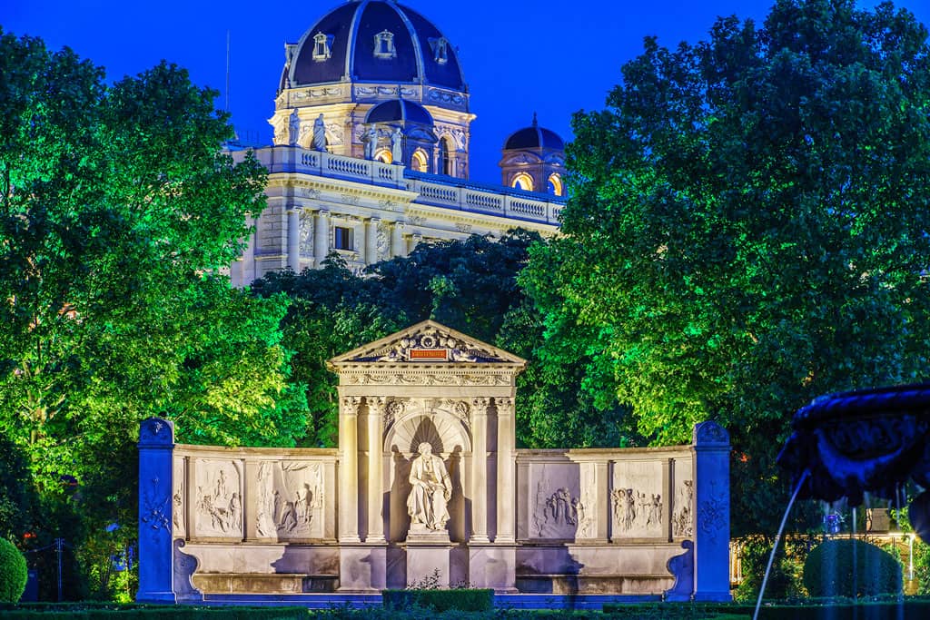 Grillparzer Denkmal